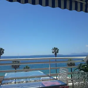 Le Palais Du Tropique Vue 5é étage Avec Ascenseur , Juan-les-Pins France